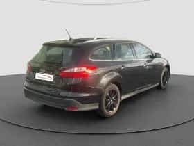 Ford Focus (2011) thumbnail 3