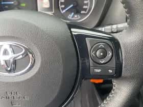 Toyota Yaris (2020) thumbnail 12