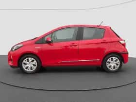 Toyota Yaris (2020) thumbnail 5