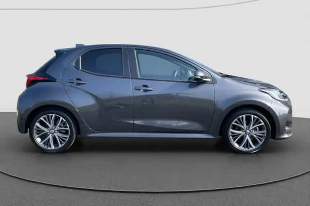 Toyota Yaris (2024) thumbnail 4