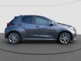 Toyota Yaris (2024) thumbnail 4