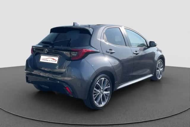 Toyota Yaris (2024) thumbnail 5