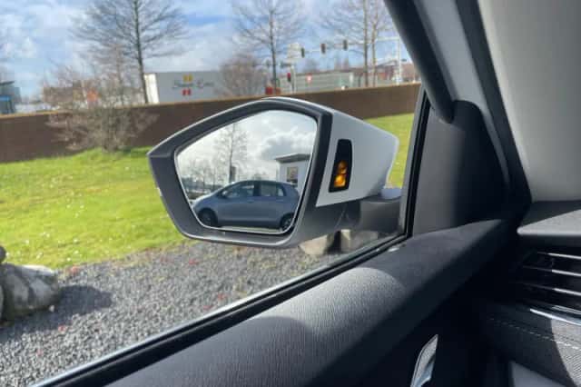 Škoda Octavia (2020) thumbnail 2
