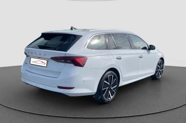 Škoda Octavia (2020) thumbnail 6