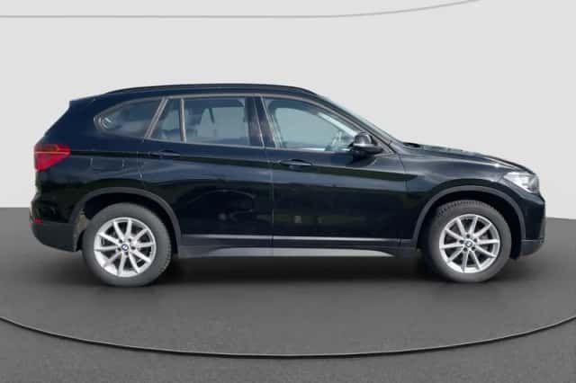 BMW X1 (2018) thumbnail 4