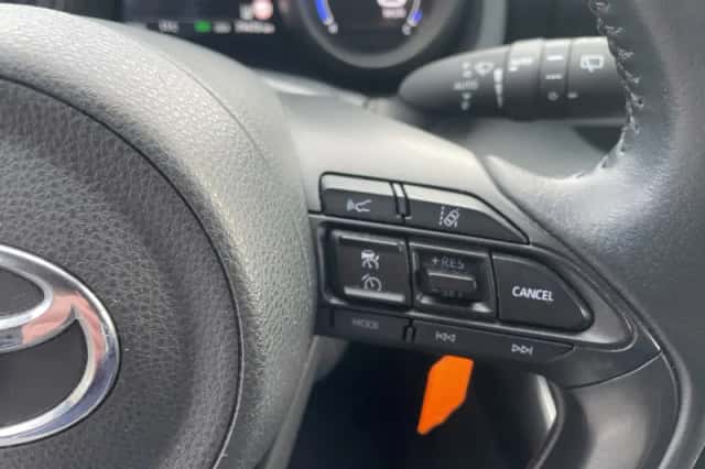 Toyota Yaris (2020) thumbnail 5