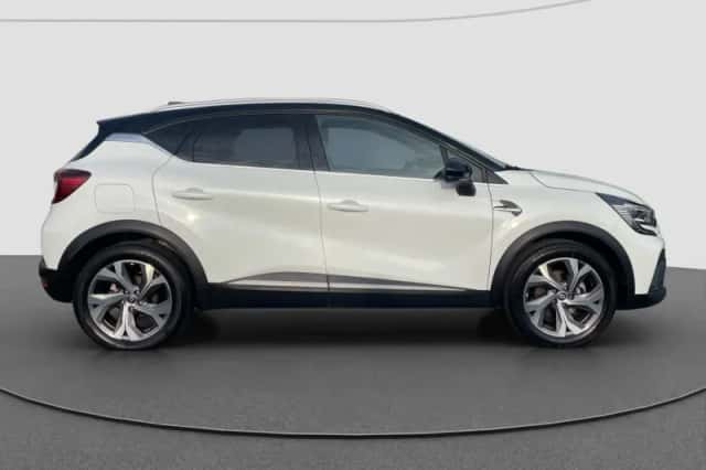 Renault Captur (2021) thumbnail 4