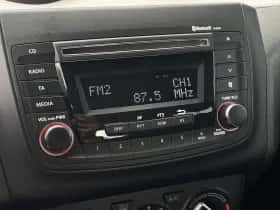 Suzuki Swift (2018) thumbnail 3
