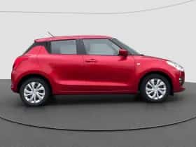 Suzuki Swift (2018) thumbnail 4