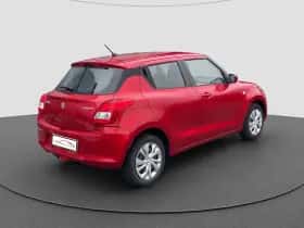 Suzuki Swift (2018) thumbnail 5