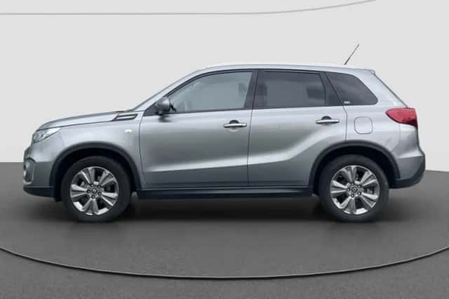 Suzuki Vitara (2020) thumbnail 5