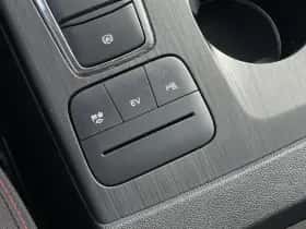 Ford Kuga (2019) thumbnail 18