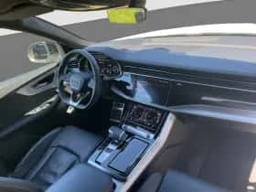 Audi Q8 (2021) thumbnail 2