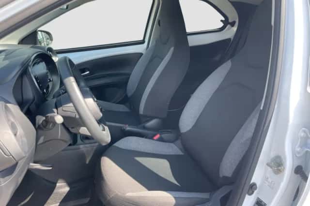 Toyota Aygo X (2022) thumbnail 4
