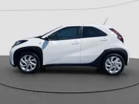 Toyota Aygo X (2022) thumbnail 9