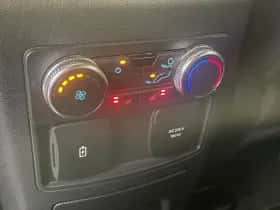 Ford Explorer (2020) thumbnail 24