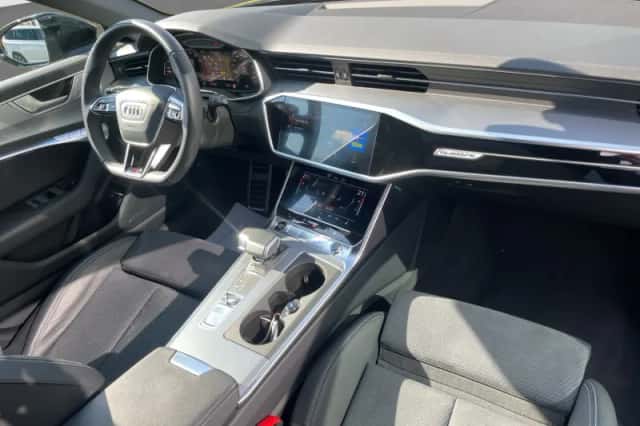 Audi A6 (2021) thumbnail 2