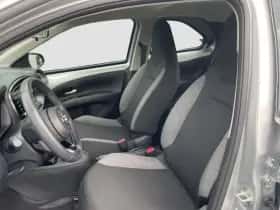 Toyota Aygo X (2022) thumbnail 8