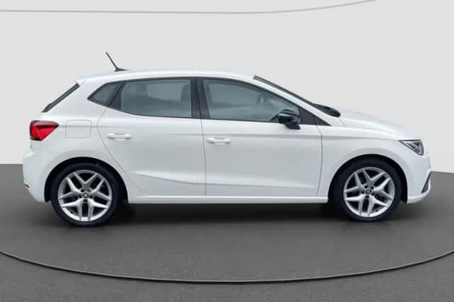 SEAT Ibiza (2021) thumbnail 5