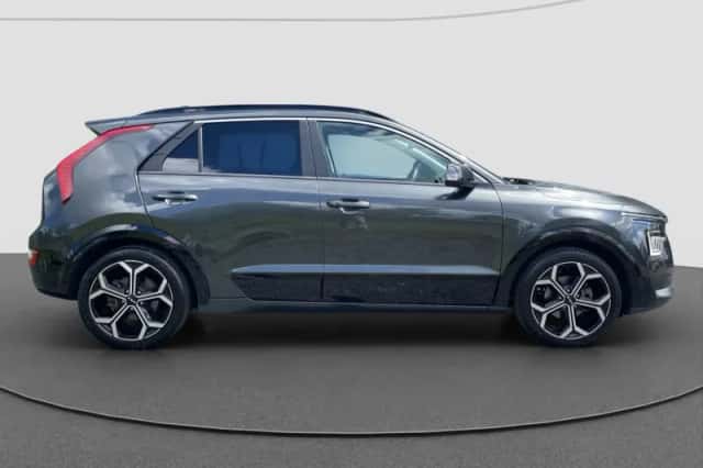 Kia Niro (2023) thumbnail 5