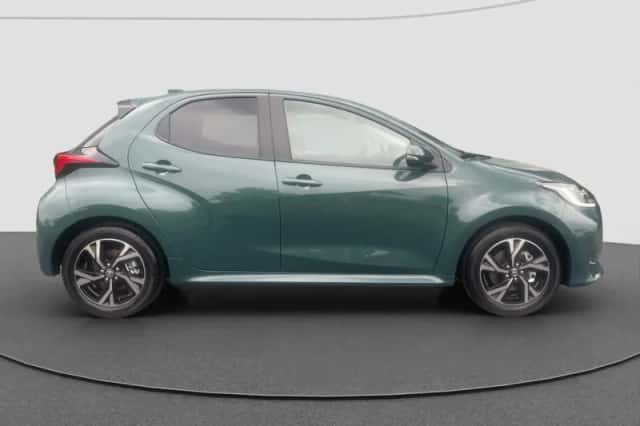 Toyota Yaris (2025) thumbnail 3