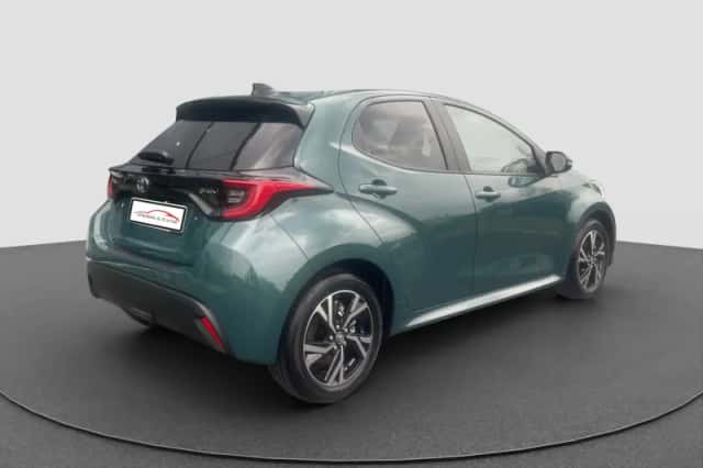 Toyota Yaris (2025) thumbnail 4
