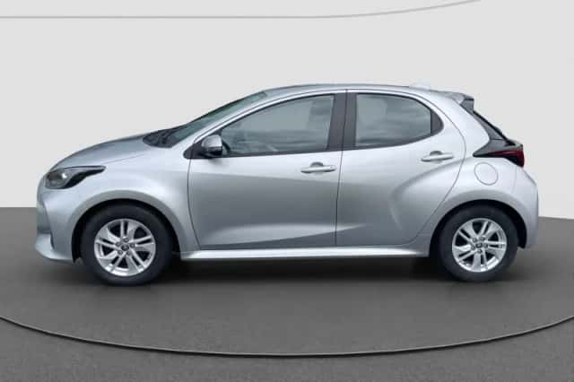 Toyota Yaris (2020) thumbnail 6