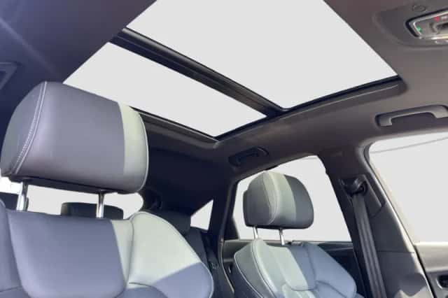 Audi Q5 (2021) thumbnail 3