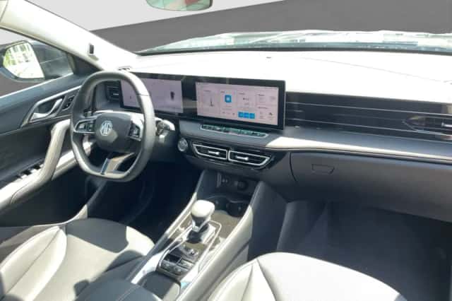 MG HS PHEV (2024) thumbnail 2