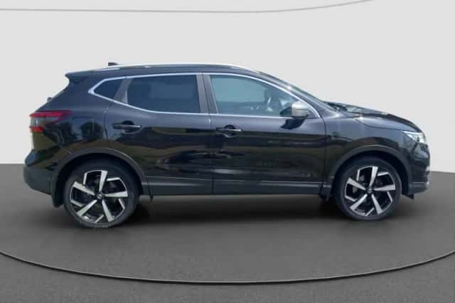 Nissan Qashqai (2018) thumbnail 2