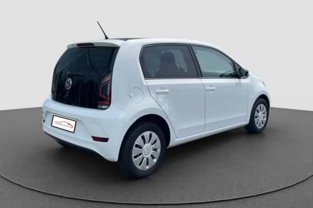 Volkswagen Up! (2018) thumbnail 5