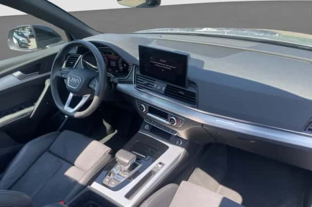 Audi Q5 (2021) thumbnail 2