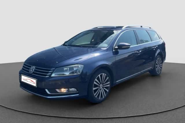 Volkswagen Passat (2010) thumbnail 5