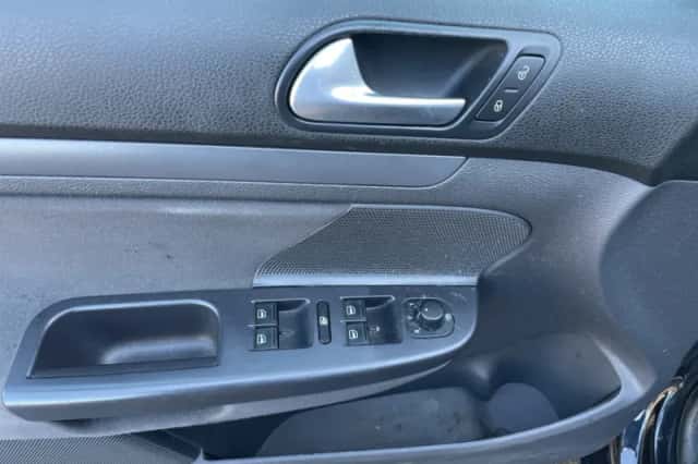 Volkswagen Golf (2007) thumbnail 6