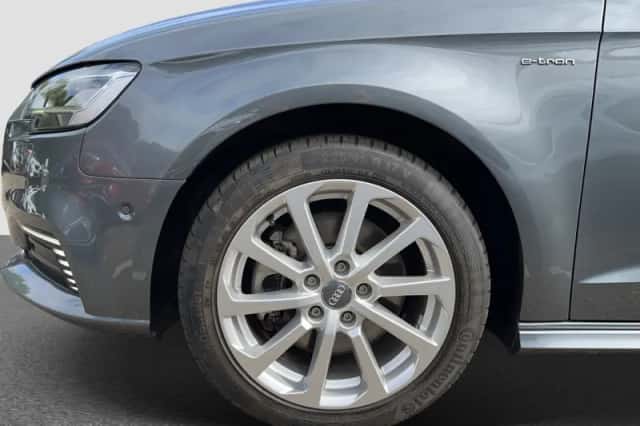 Audi A3 (2016) thumbnail 18