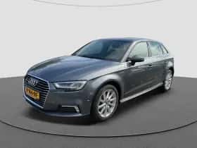 Audi A3 (2016) thumbnail 5