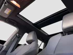 Toyota RAV4 (2019) thumbnail 2