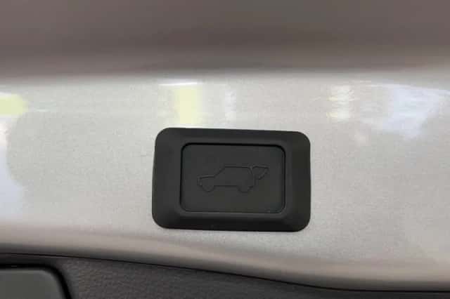 Toyota RAV4 (2019) thumbnail 26