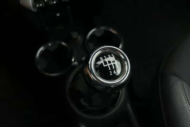 MINI Cabrio (2009) thumbnail 17