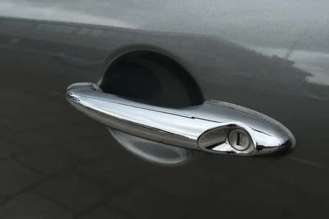 MINI Cabrio (2009) thumbnail 25