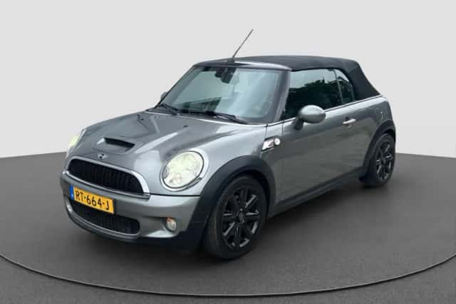 MINI Cabrio (2009) thumbnail 5