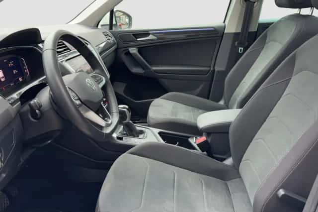 Volkswagen Tiguan (2021) thumbnail 12