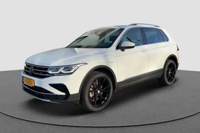 Volkswagen Tiguan (2021) thumbnail 15