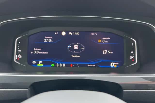Volkswagen Tiguan (2021) thumbnail 3