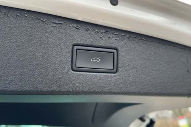 Volkswagen Tiguan (2021) thumbnail 21