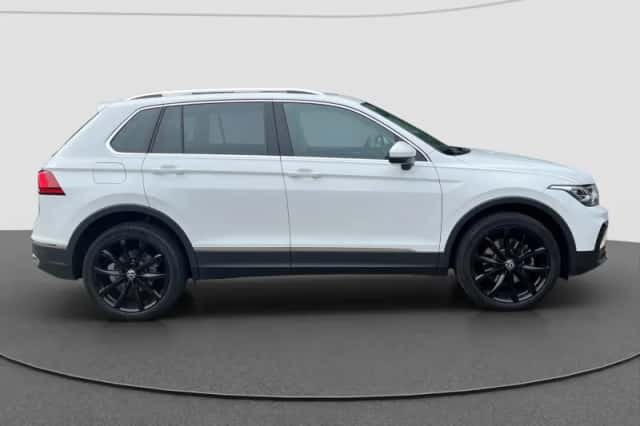Volkswagen Tiguan (2021) thumbnail 5