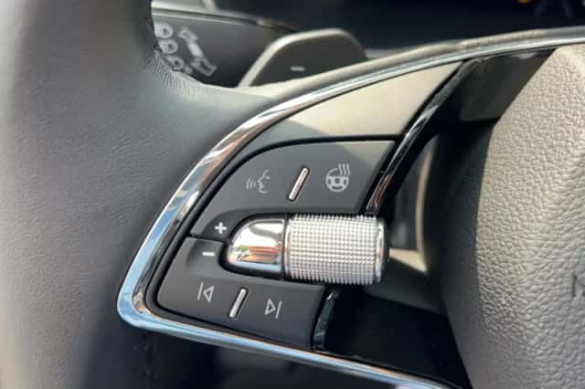 Škoda Octavia (2020) thumbnail 12