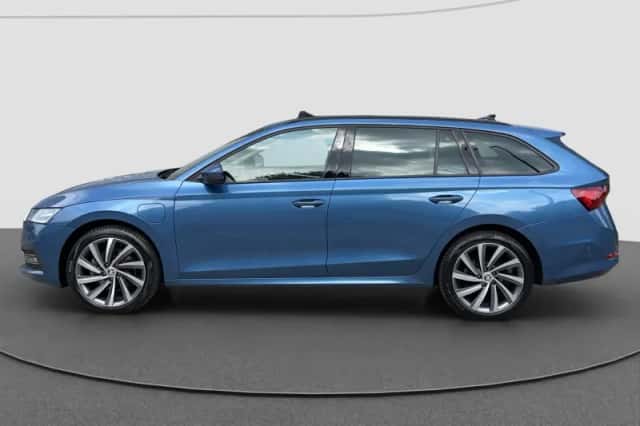 Škoda Octavia (2020) thumbnail 7