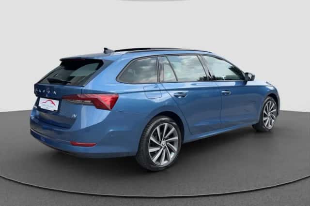Škoda Octavia (2020) thumbnail 9