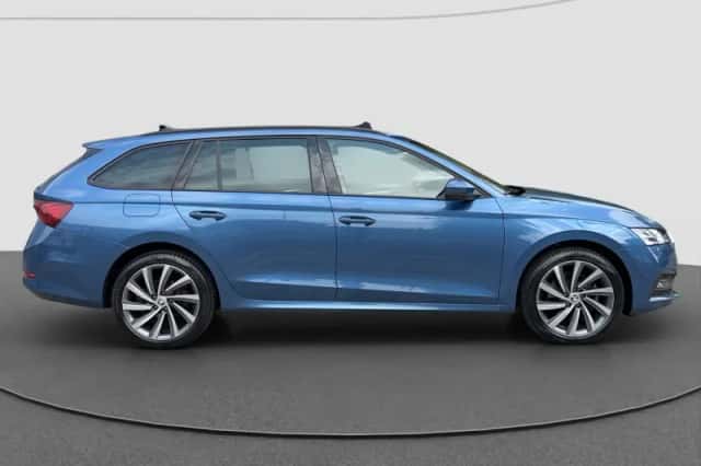 Škoda Octavia (2020) thumbnail 10
